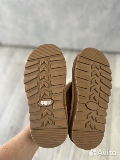 Дублёнка детская Mango и угги