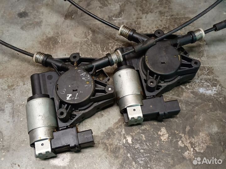 Стеклоподъёмник задний левый Mazda 3 bk