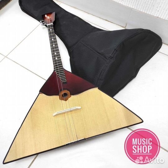 Балалайка новая малая прима с чехлом