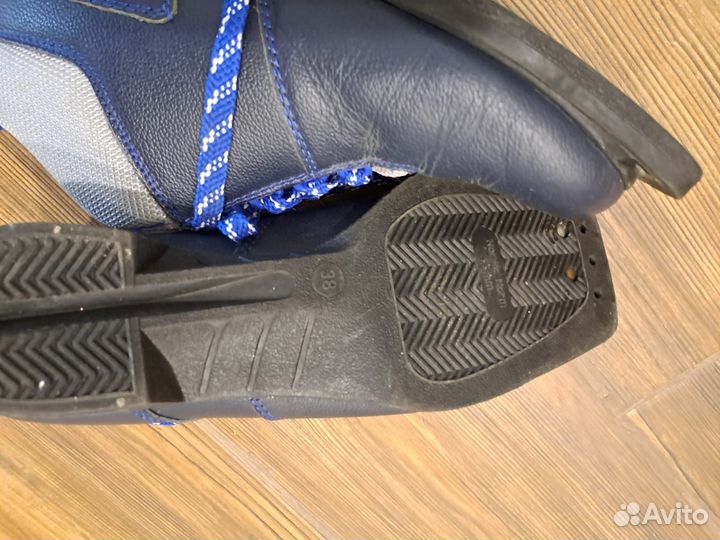 Беговые лыжи