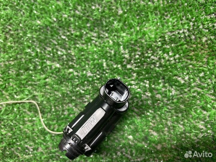 Моторчик лючка бензобака Porsche Macan