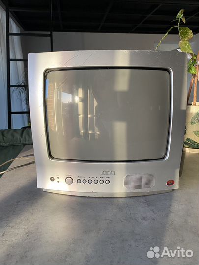 Телевизор akai