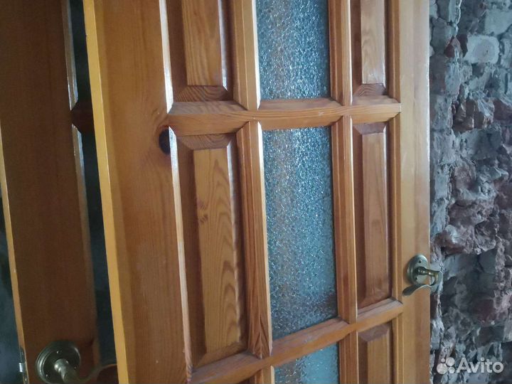 Двери межкомнатные деревянные