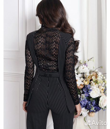 Брючный костюм женский