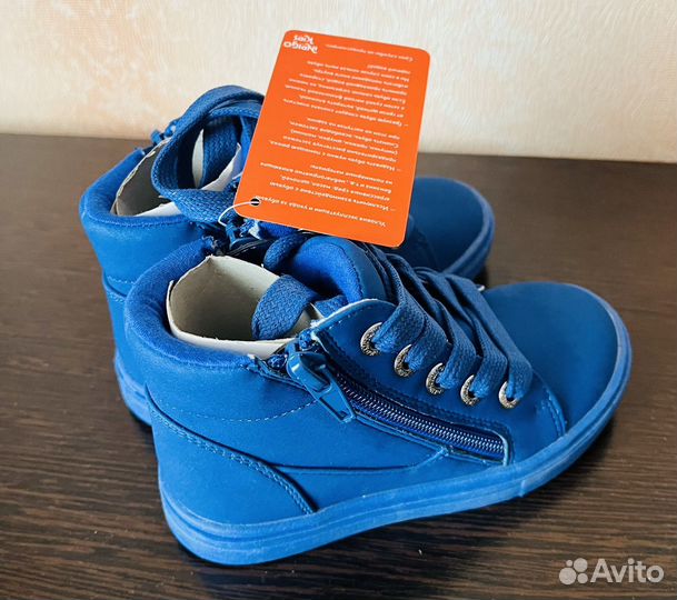 Новые демисезонные ботинки для девочки