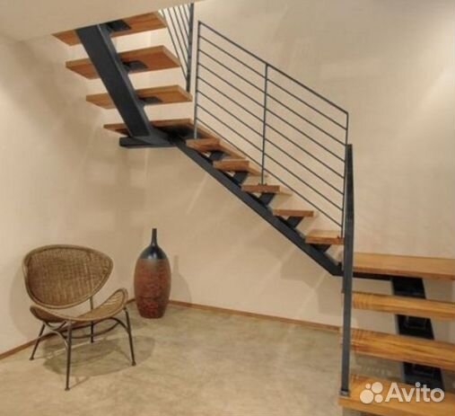 Лестница из метала