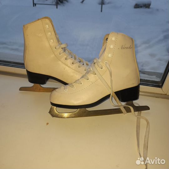 Коньки фигурные