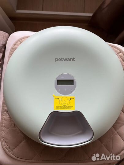 Автокормушка для собак и кошек