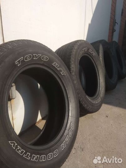 Toyo Open Country A/T 265/65 R17
