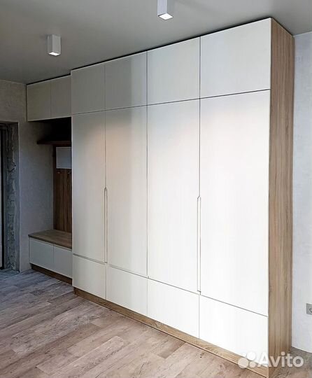 Шкаф в прихожую