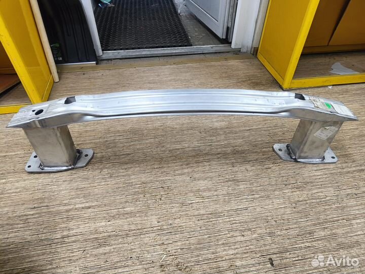 Усилитель заднего бампера GM 95018192