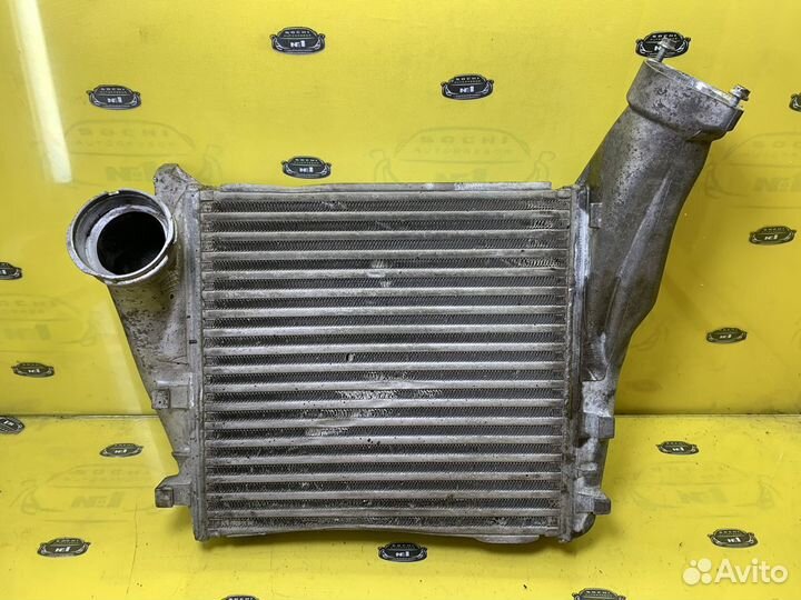 Интеркулер Правый Porsche Cayenne Turbo 957 958