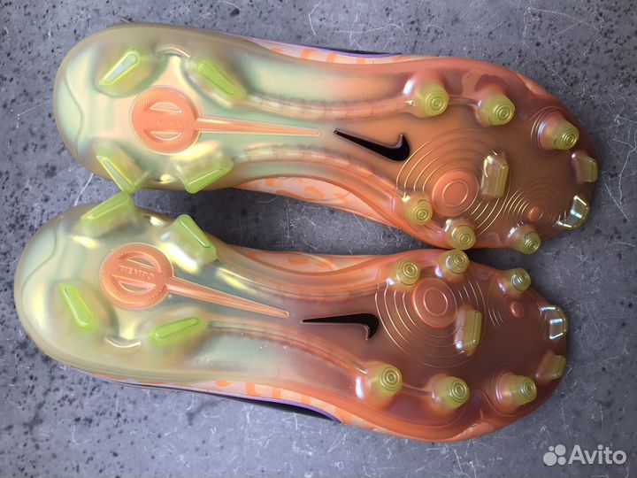 Футбольные бутсы nike tiempo legend 10