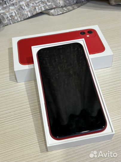 iPhone 11, 64 ГБ
