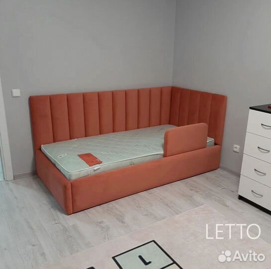 Детская кровать с мягкими бортиками на заказ