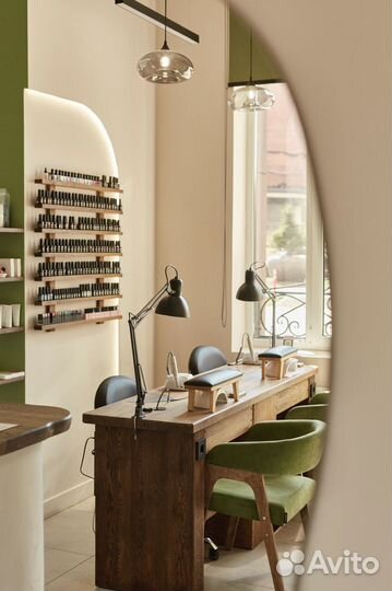 Мастер маникюра и педикюра