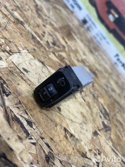 Кнопка корректора Мицубиси Аутлендер 1