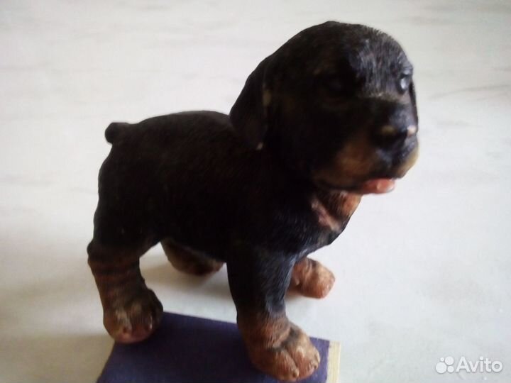 Винтажная фарфоровая статуэтка пёсик