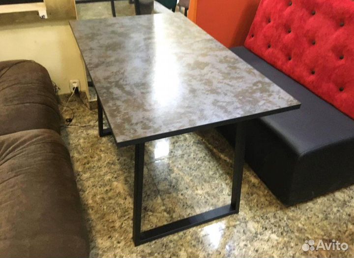 Столы для кафе, ресторанов и баров