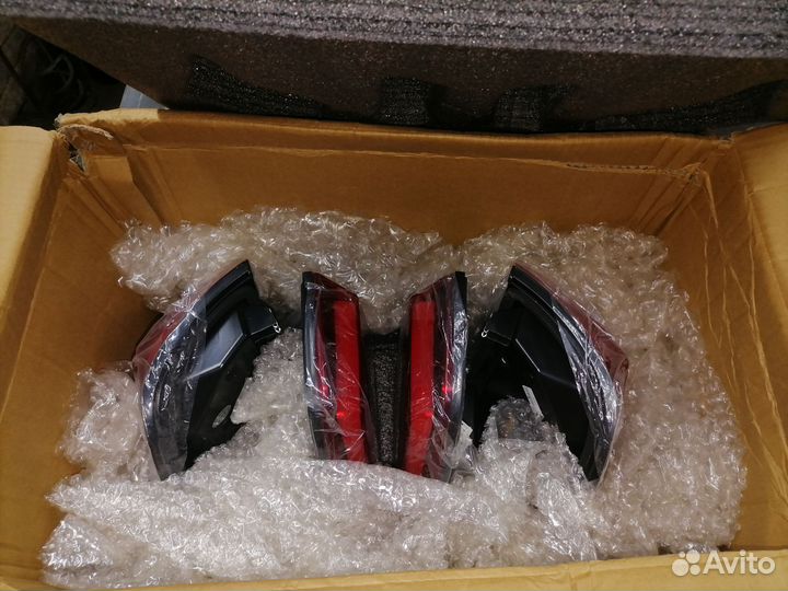 Фонари задние Toyota Land Cruiser 100 1998-2007