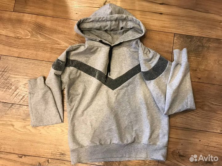 Спортивный костюм женский