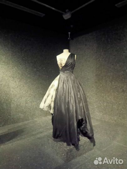 Клиника одежды и абажуров из ткани