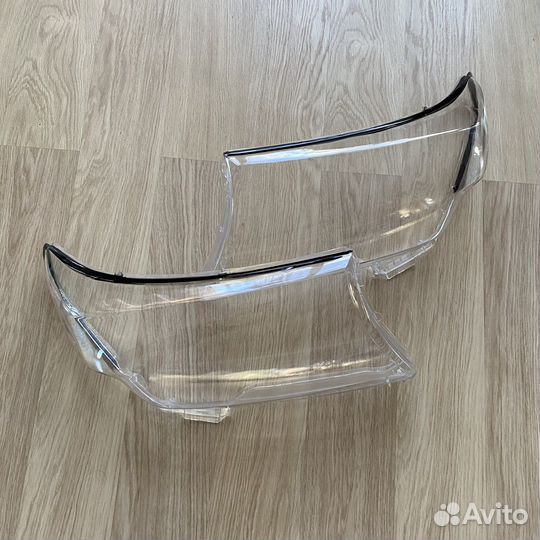 Стелка фар на toyota lexus