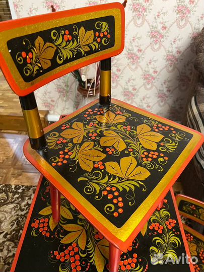 Стол детский с хохломской росписью