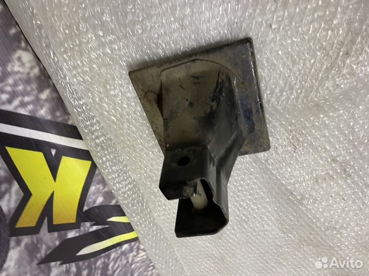 Кронштейн усилителя заднего бампера левый Lacetti