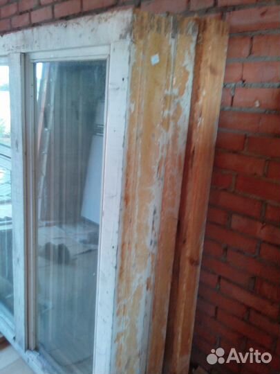 Окна деревянные со стеклом почти новые