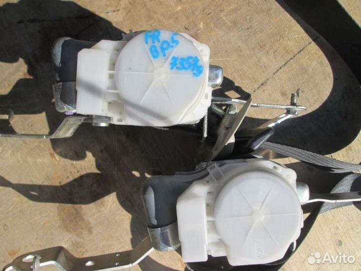 Ремень безопасности передний Subaru Legacy BP5