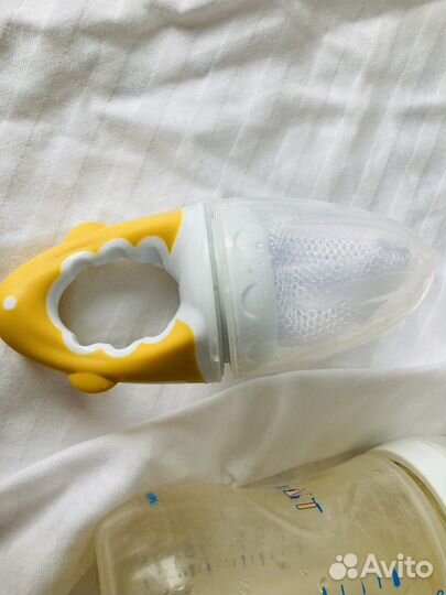 Молокоотсос и бутылочки