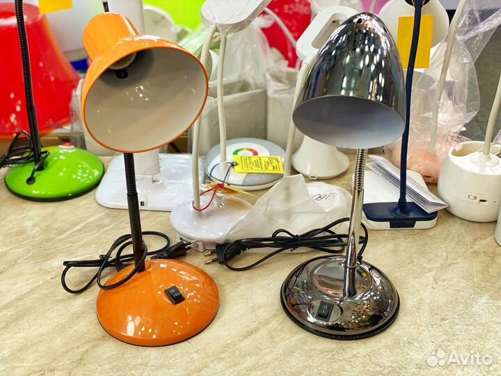 Лампа настольная, «прищепка», дневной свет