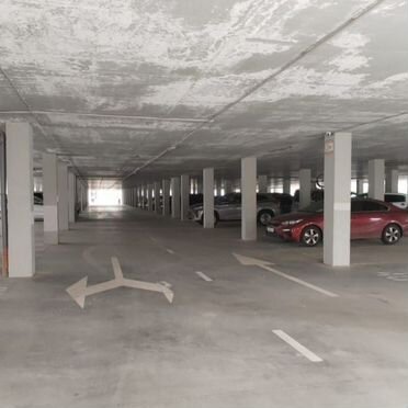 Машиноместо, 13 м²