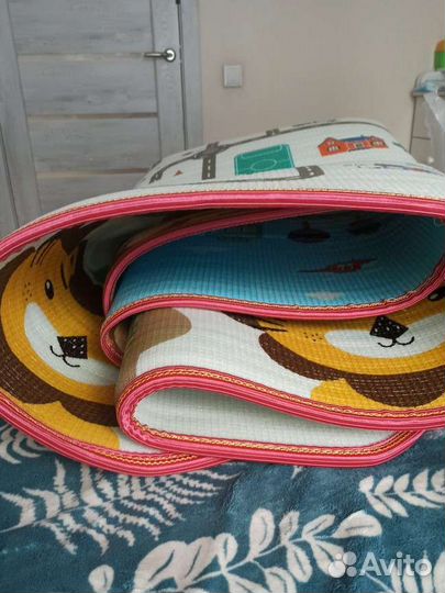 Новый коврик для ползания