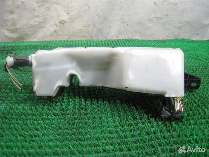 Блок предохранителей моторный Toyota Corolla Vers