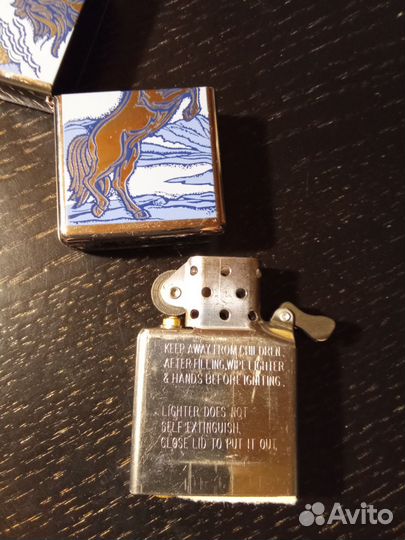 Зажигалка бензиновая zippo Horse Polish Chrome
