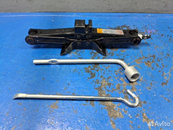 Домкрат Mazda 6 GJ