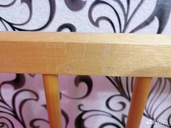 Детская кроватка с продольным маятником