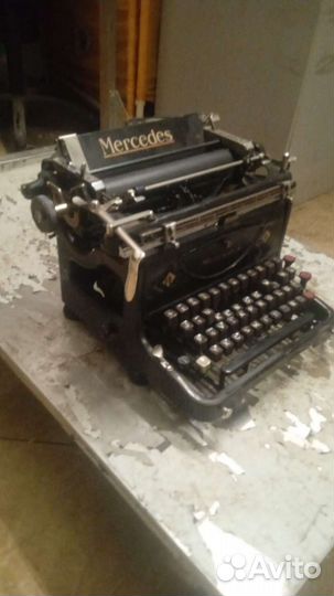 Печатная пишущая машинка