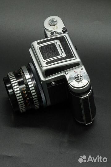 Плёночный фотоаппарат Pentacon six TL