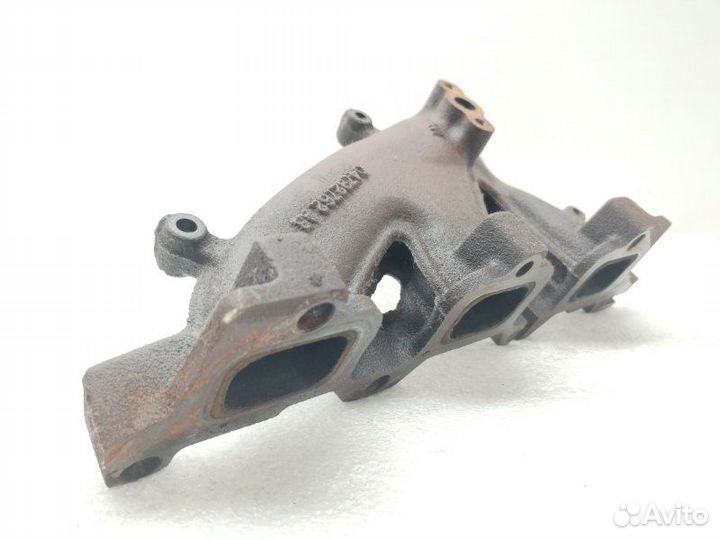 Выпускной коллектор правый Chrysler 300C LX 2.7