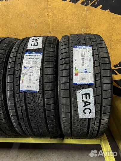 Triangle Snowlink PL02 245/45 R18