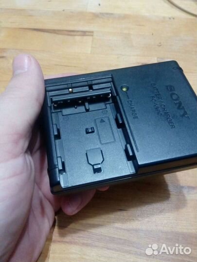 Зарядное устройство Sony BC-VM10 оригинал