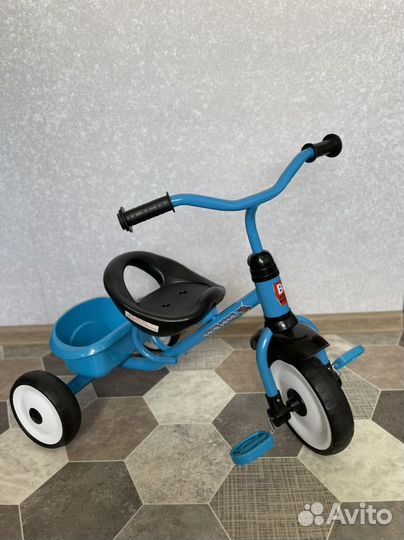 Детский трехколесный велосипед