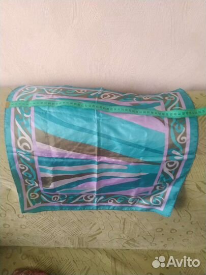 Женские шарфы и платки