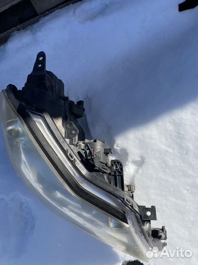 Фара nissan fuga