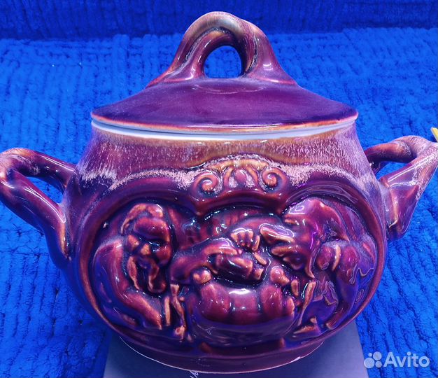 Фарфоровая супница