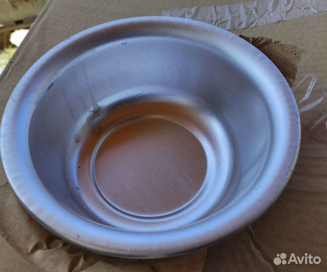 Тарелка металлическая