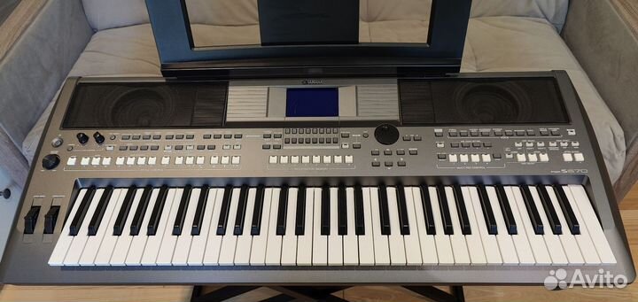 Yamaha psr-s670
